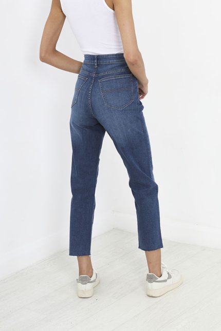 Women RAW HEM DETAIL DENIM JEANS - Sattari Garments
